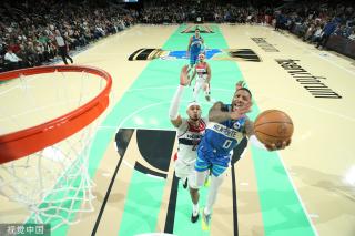 过年轻球员 过年轻球员