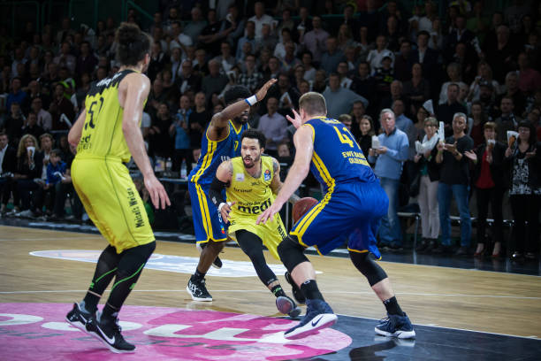 更多的中国 更多的中国